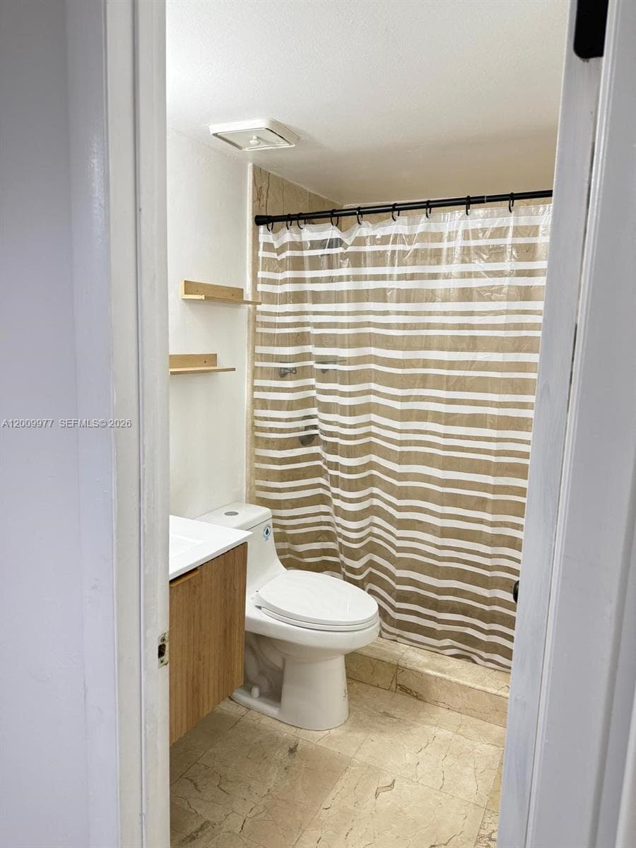 260 NW 107th Ave # 204, Miami FL 33172 — 54