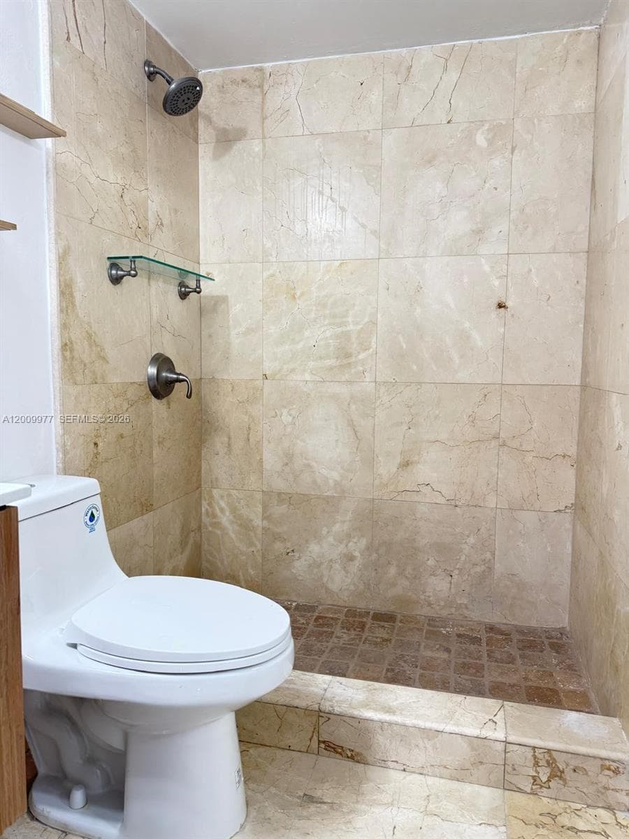 260 NW 107th Ave # 204, Miami FL 33172 — 50