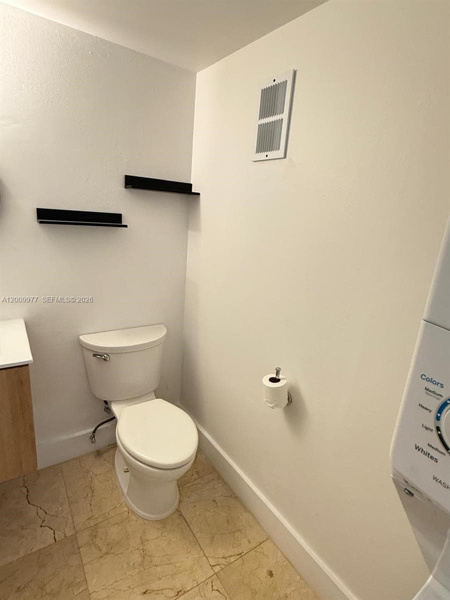260 NW 107th Ave # 204, Miami FL 33172 — 25
