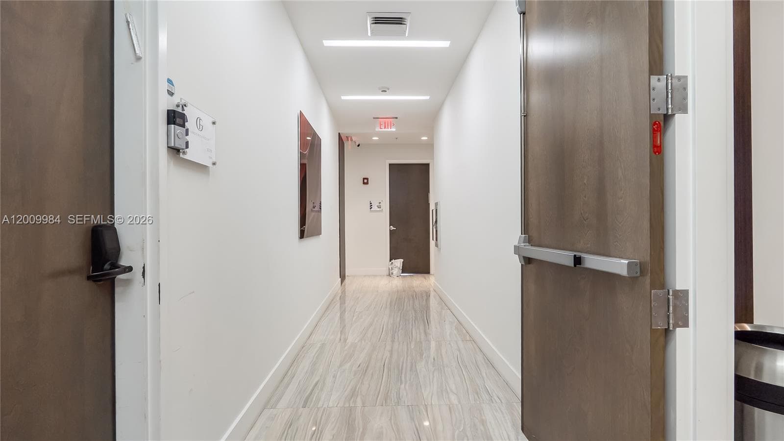 20200 W Dixie Hwy 1208 Hwy, Miami FL 33180 — 23