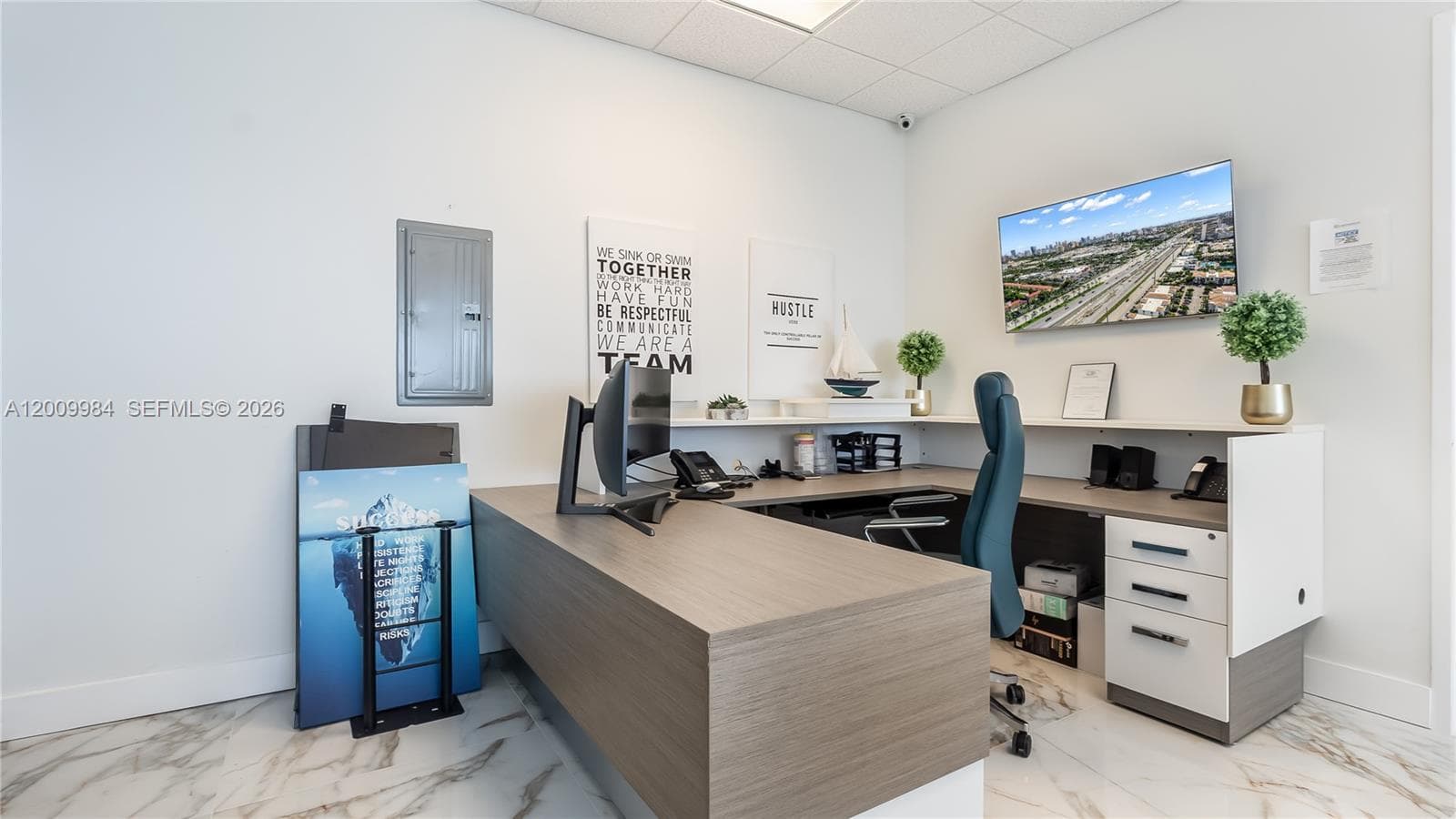 20200 W Dixie Hwy 1208 Hwy, Miami FL 33180 — 16