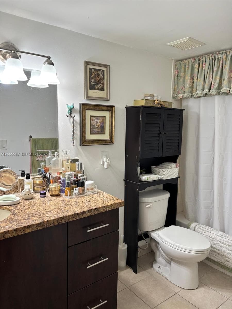 8225 Lake Dr # 404, Doral FL 33166 — 14
