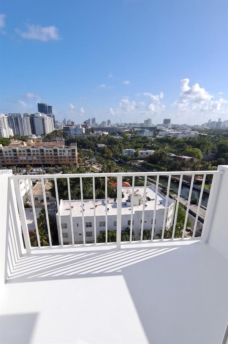 2829 Indian Creek Dr # 1405, Miami Beach FL 33140 — 3