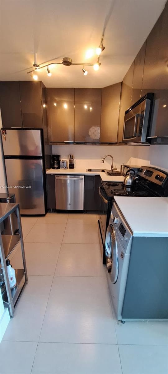 2829 Indian Creek Dr # 1405, Miami Beach FL 33140 — 8
