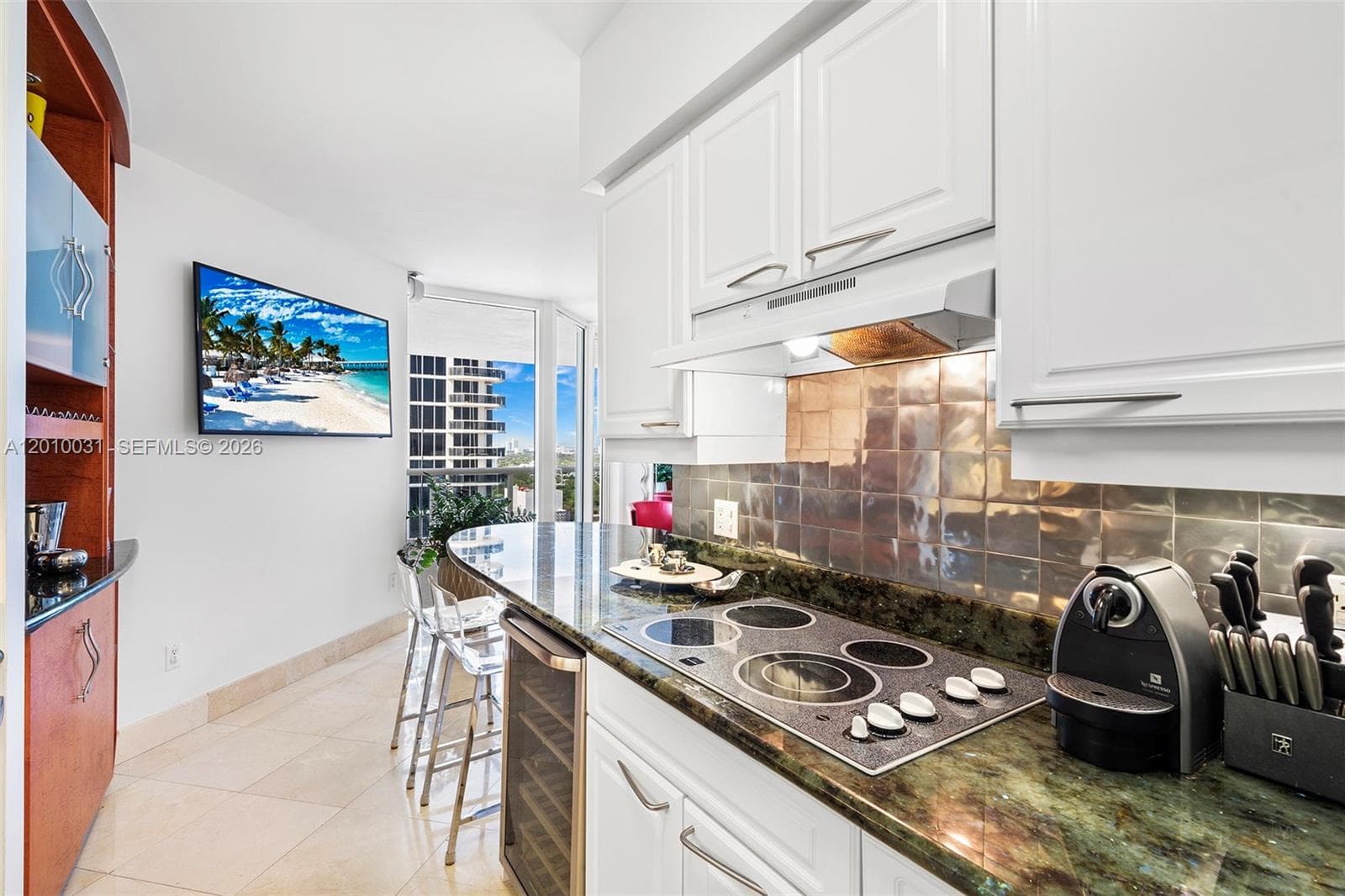 4779 Collins Ave # 2404, Miami Beach FL 33140 — 5
