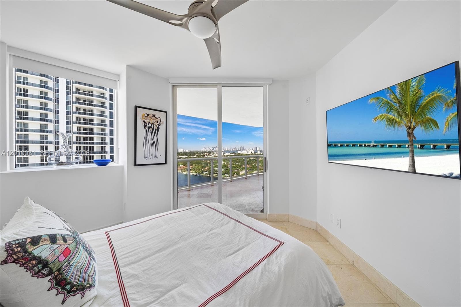 4779 Collins Ave # 2404, Miami Beach FL 33140 — 14