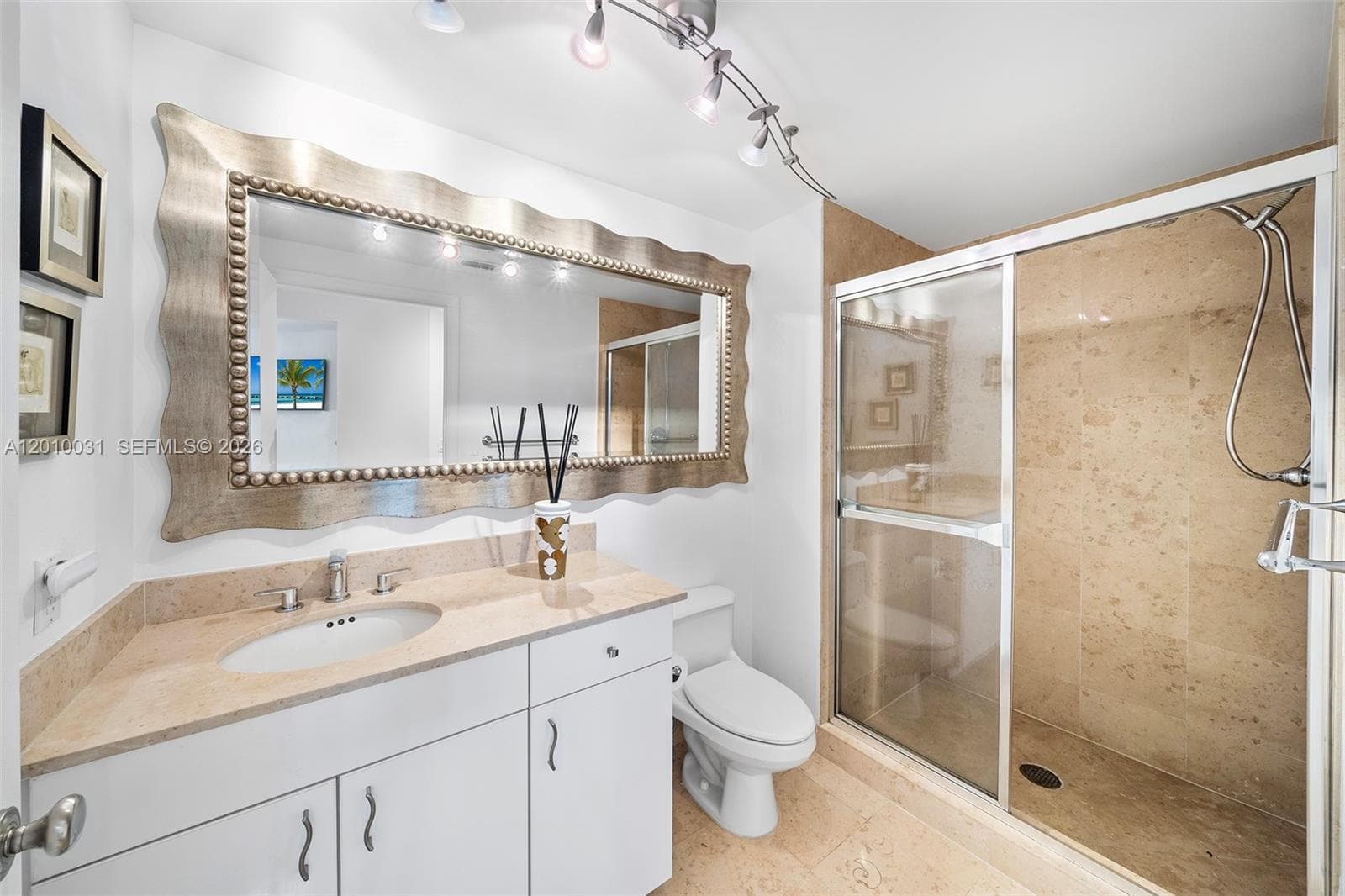 4779 Collins Ave # 2404, Miami Beach FL 33140 — 15