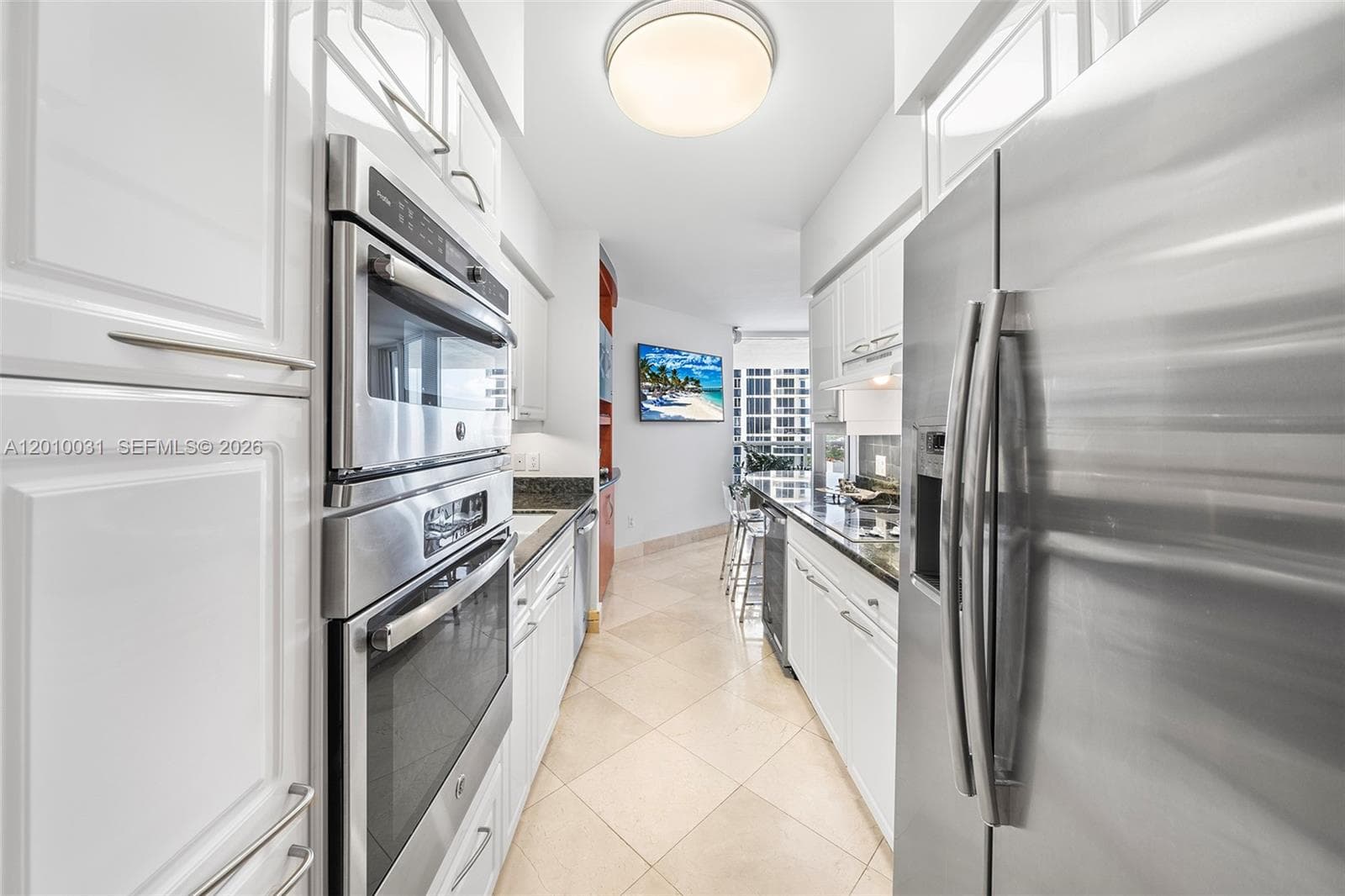 4779 Collins Ave # 2404, Miami Beach FL 33140 — 4