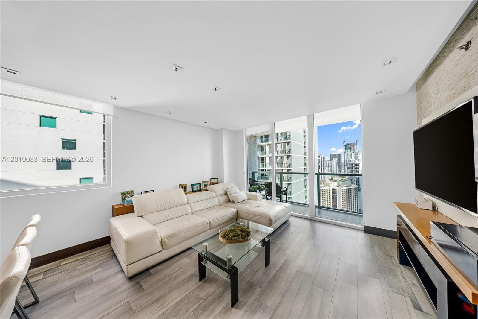 500 Brickell Ave # 3707, Miami FL 33131 — 6