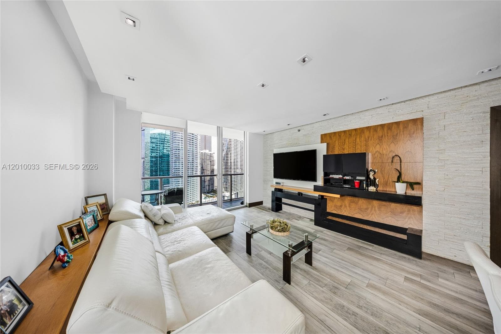 500 Brickell Ave # 3707, Miami FL 33131 — 7