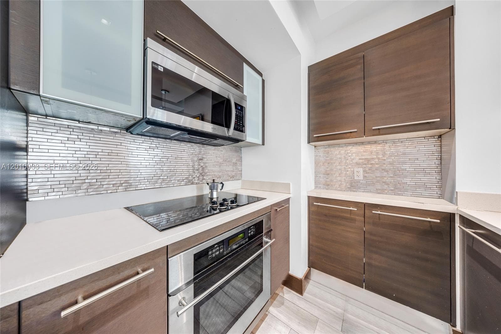500 Brickell Ave # 3707, Miami FL 33131 — 3