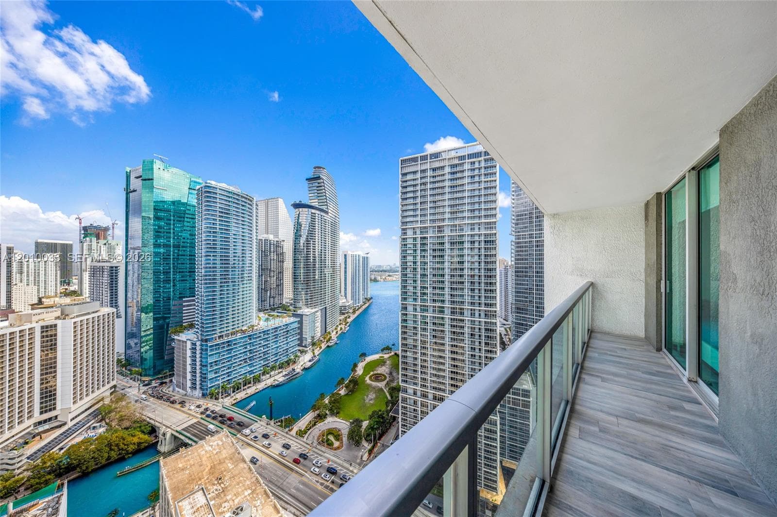 500 Brickell Ave # 3707, Miami FL 33131 — 24