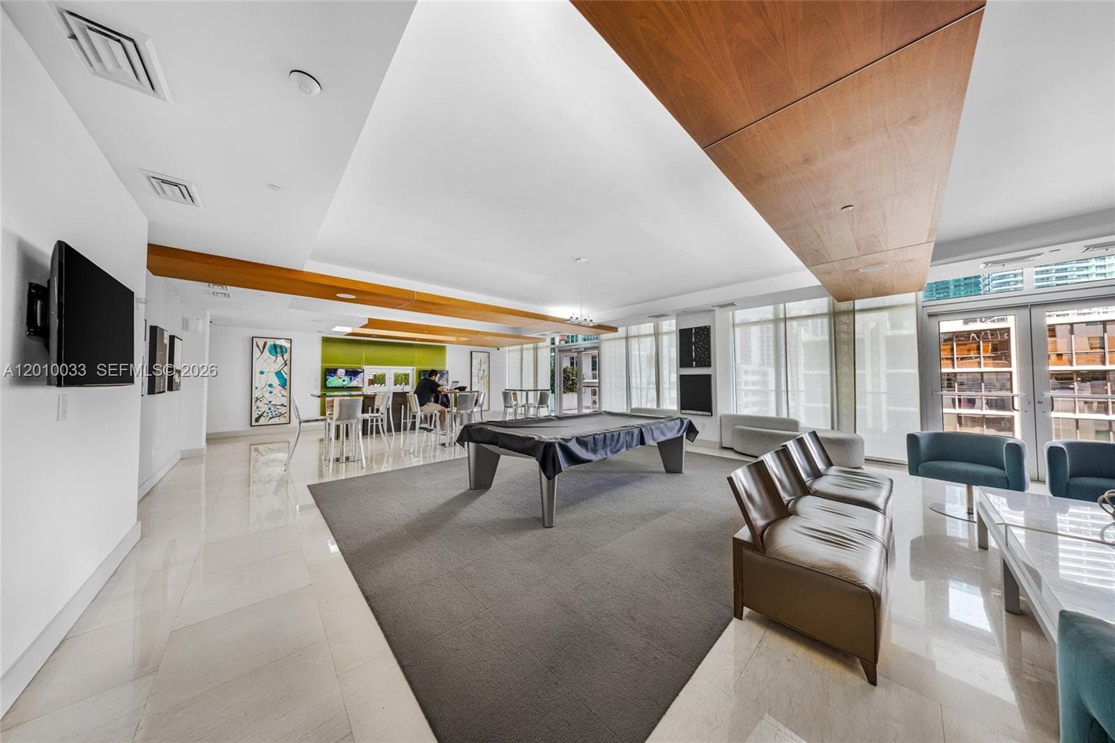 500 Brickell Ave # 3707, Miami FL 33131 — 35