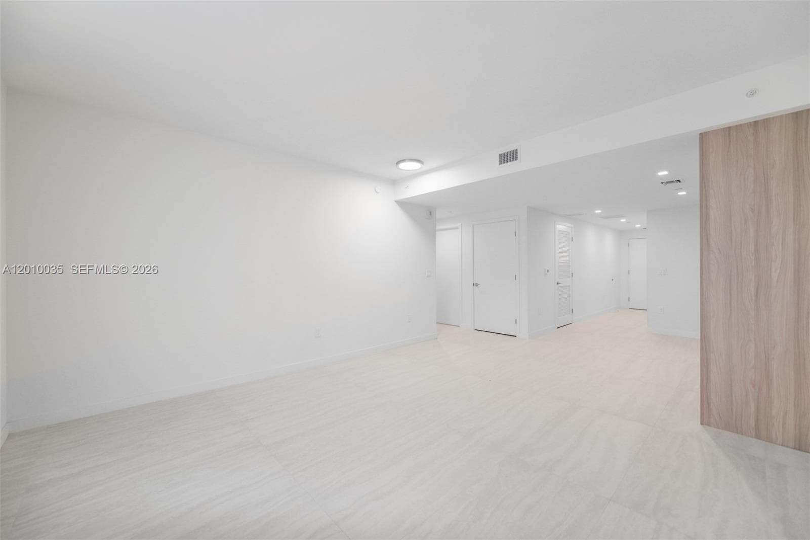77 SE 5 Street # 2603, Miami FL 33131 — 7