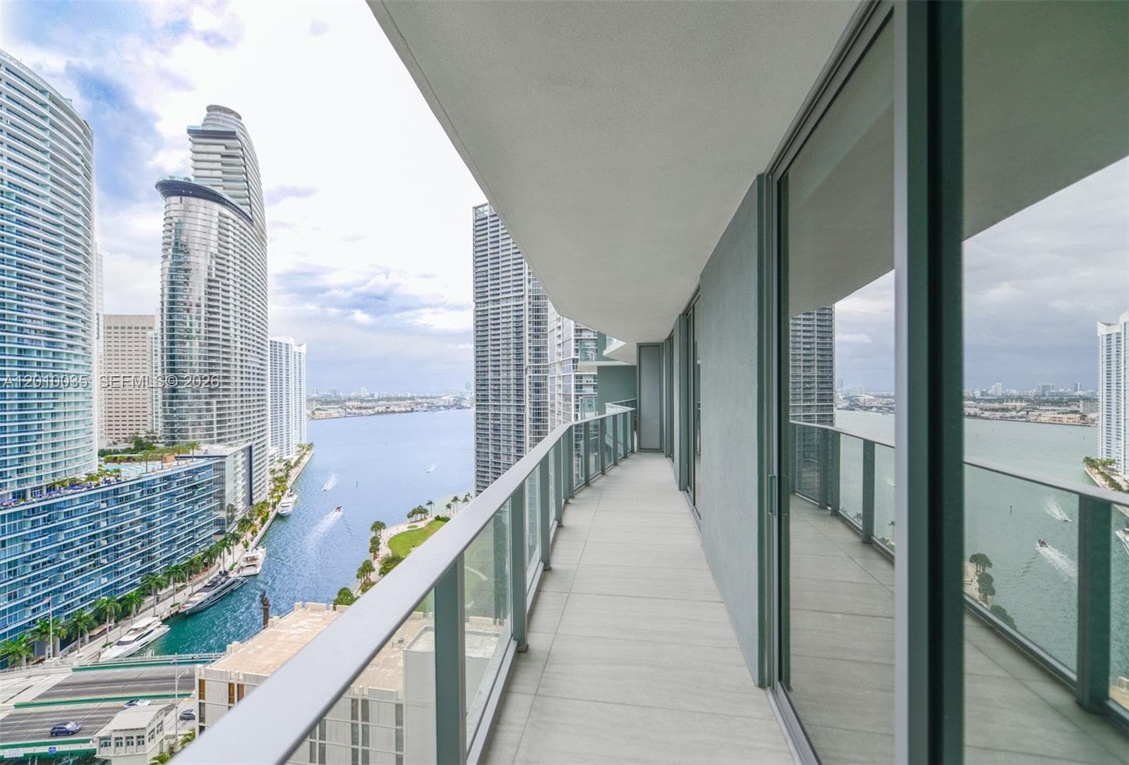 77 SE 5 Street # 2603, Miami FL 33131 — 34