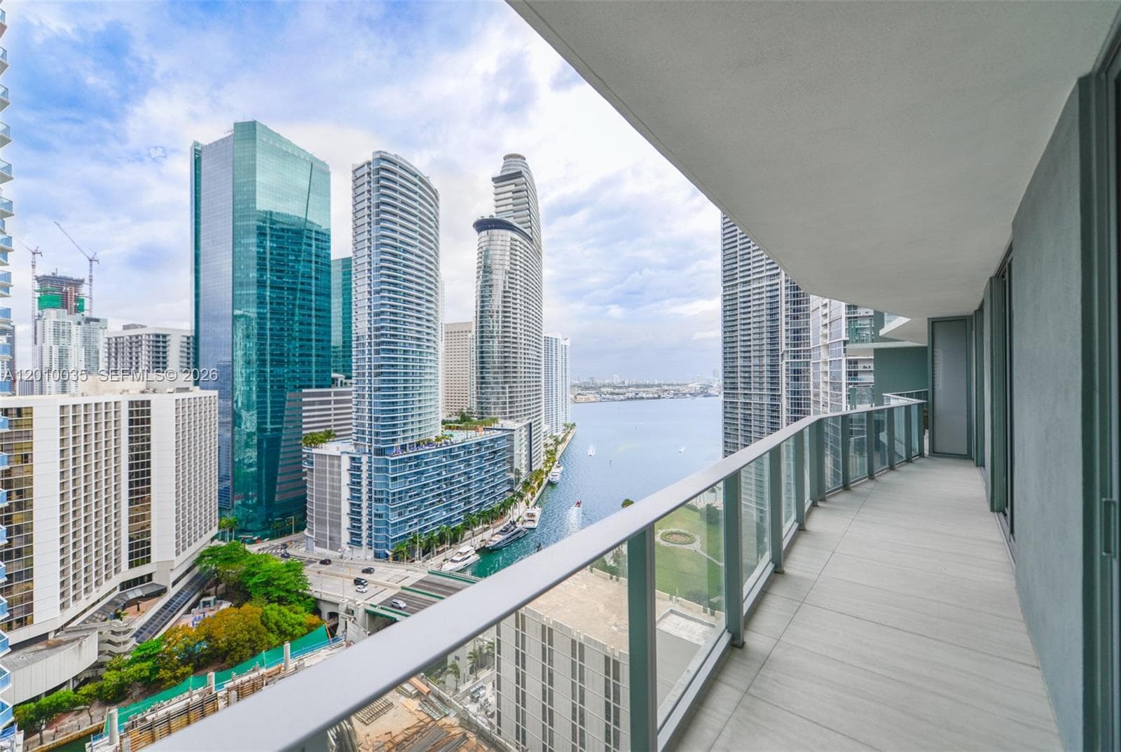 77 SE 5 Street # 2603, Miami FL 33131 — 33