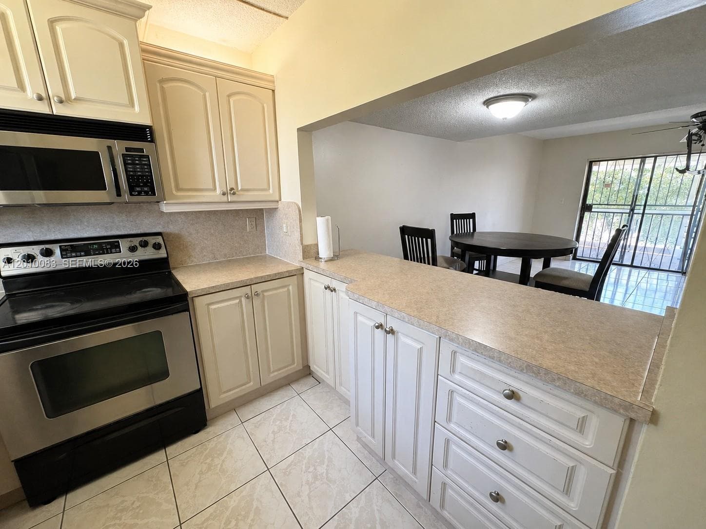 2260 W 53rd Pl # 7, Hialeah FL 33016 — 2