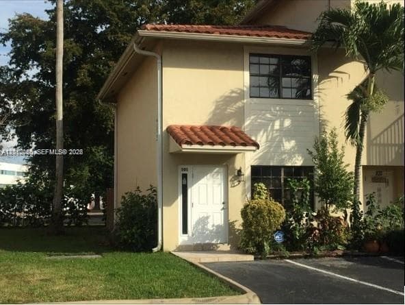 9894 Hammocks Blvd # 55, Miami FL 33196 — 1
