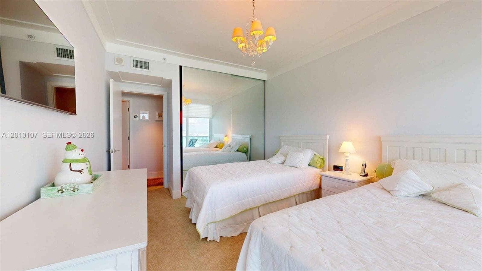 5025 Collins Ave # 2206, Miami Beach FL 33140 — 84
