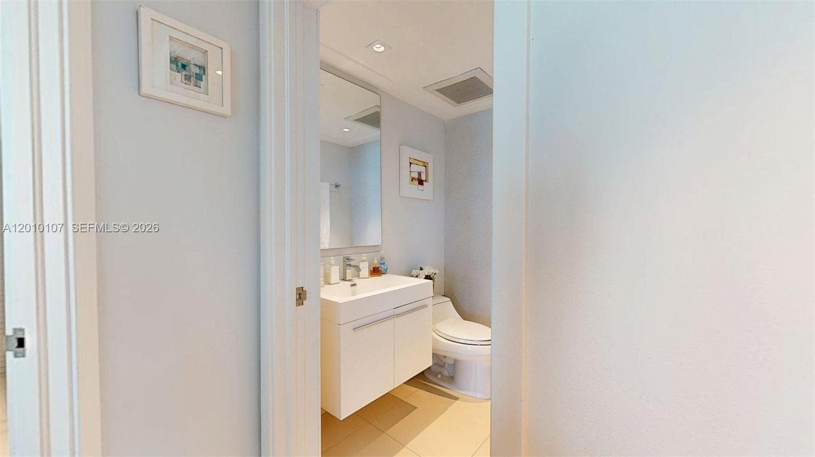 5025 Collins Ave # 2206, Miami Beach FL 33140 — 9