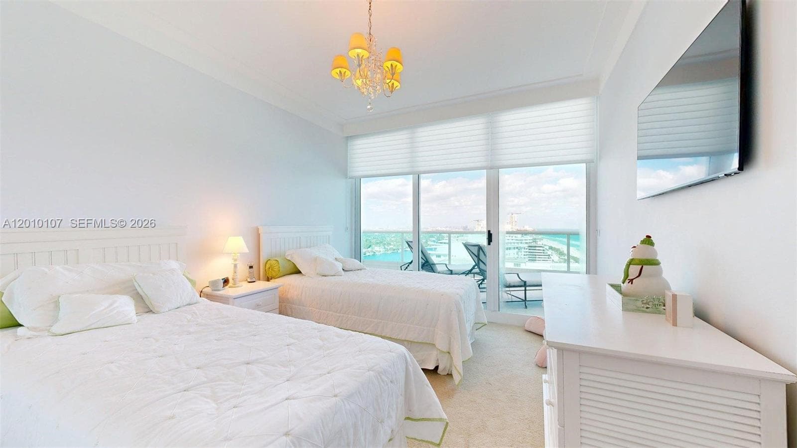 5025 Collins Ave # 2206, Miami Beach FL 33140 — 82