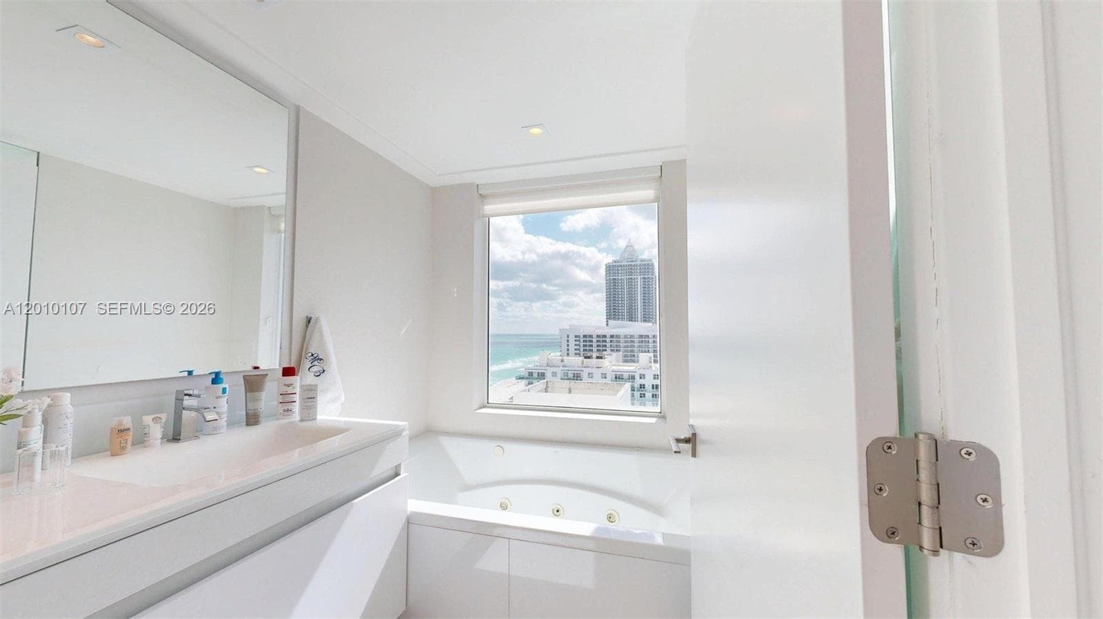 5025 Collins Ave # 2206, Miami Beach FL 33140 — 14