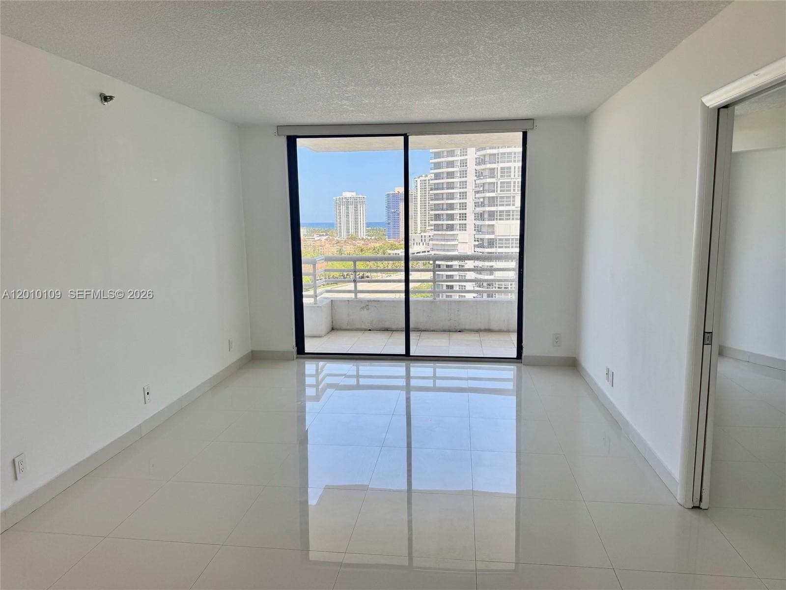 3300 NE 192nd St # 1609, Aventura FL 33180 — 2
