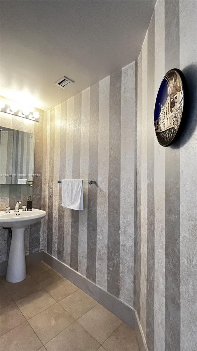 21150 Point Pl # 1202, Aventura FL 33180 — 20