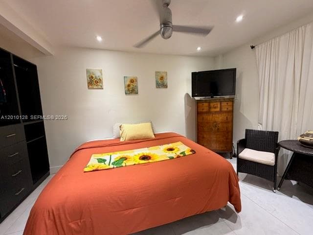 1043 NW 2nd St # 3, Miami FL 33128 — 1