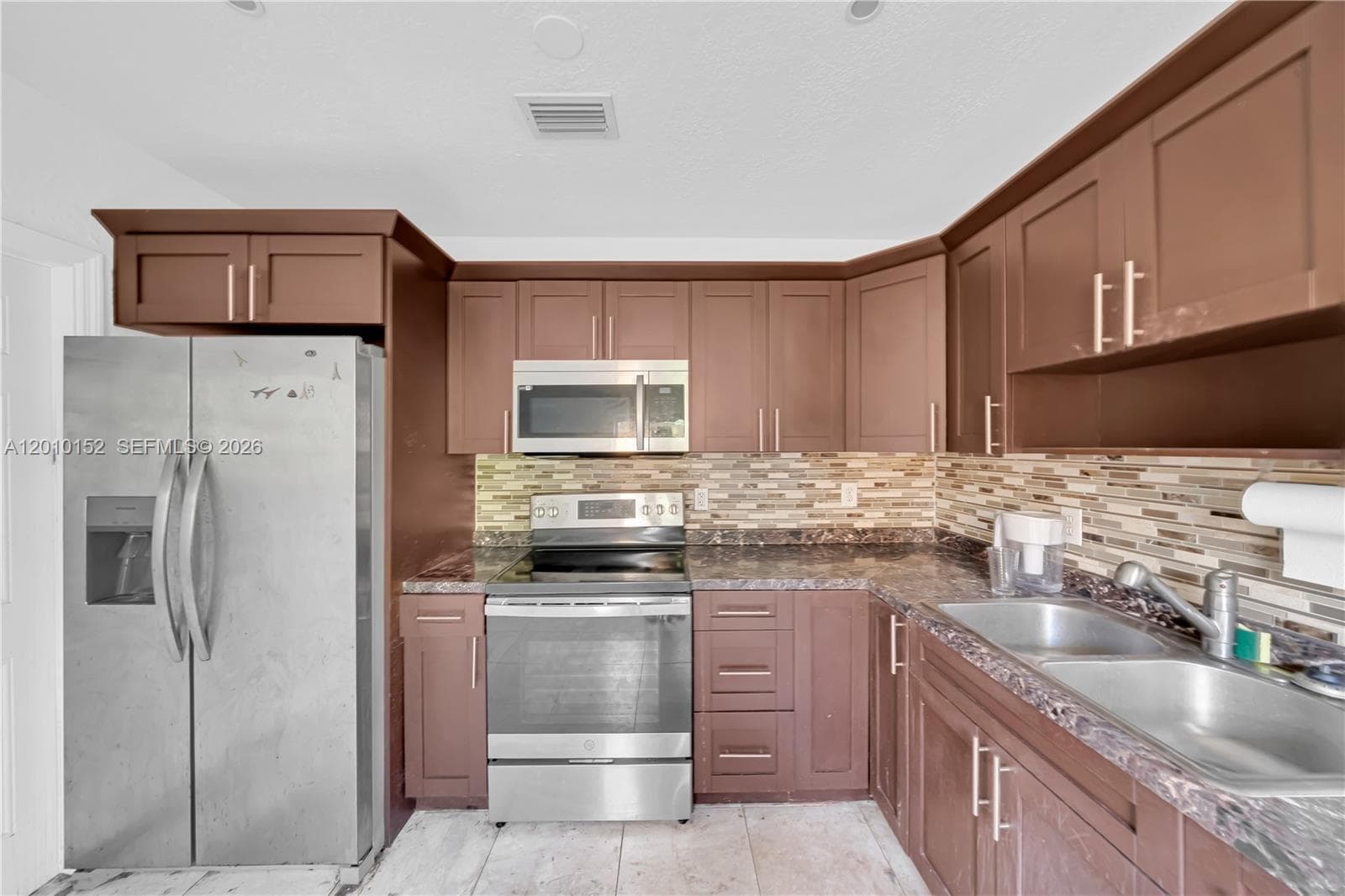 3033 Hibiscus Street, Miami FL 33133 — 6
