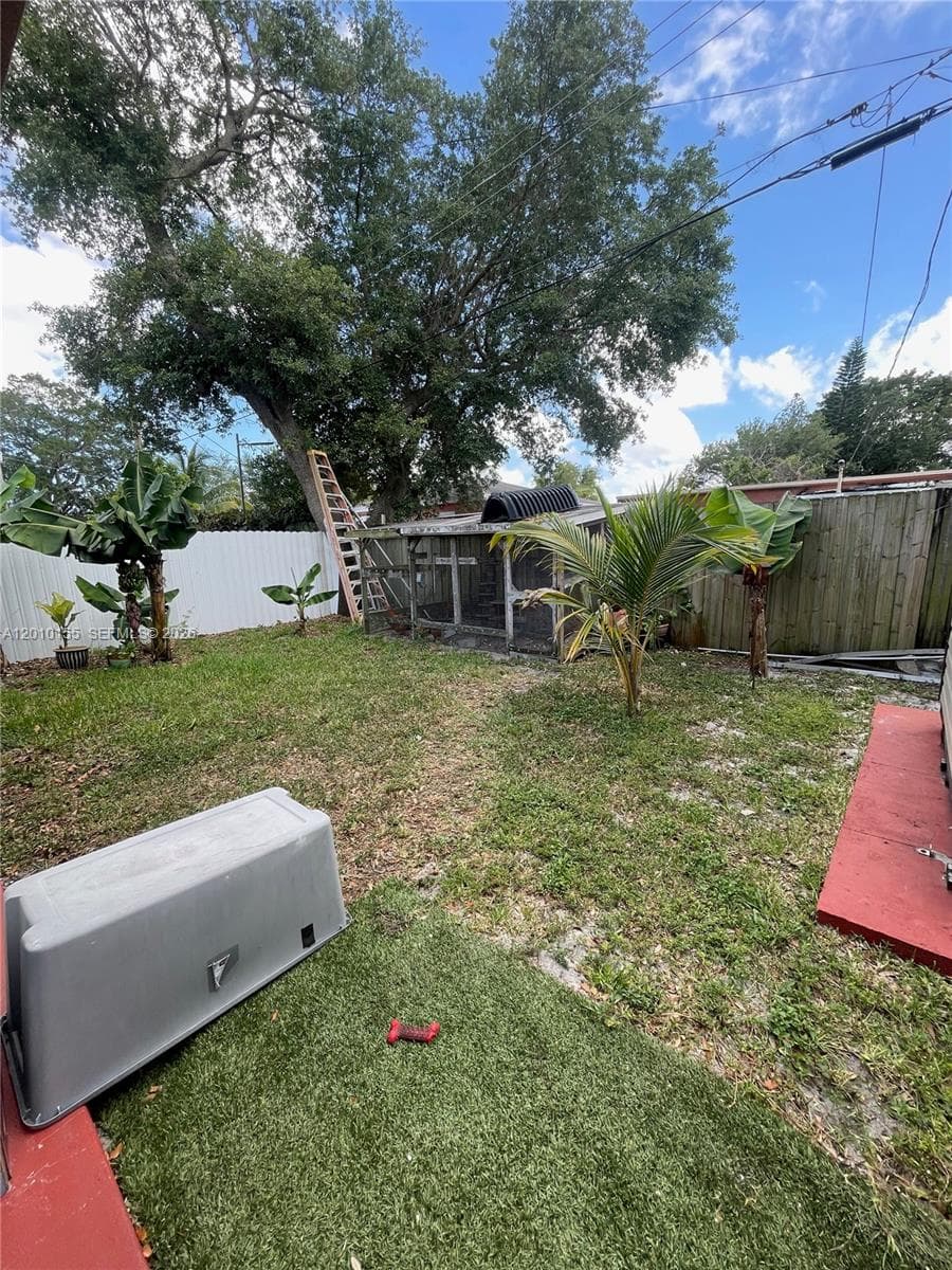2144 NW 85th St, Miami FL 33147 — 27
