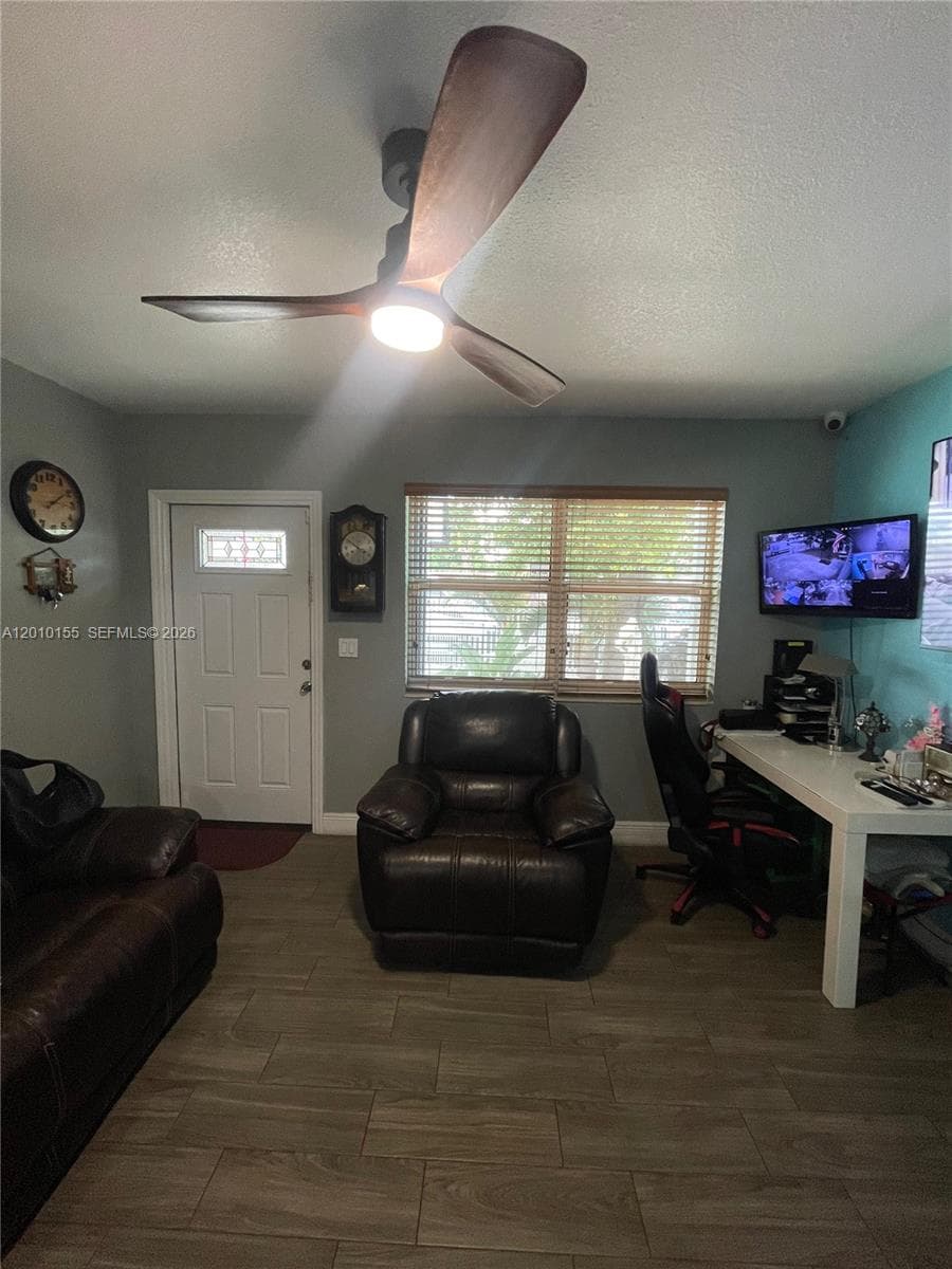 2144 NW 85th St, Miami FL 33147 — 11