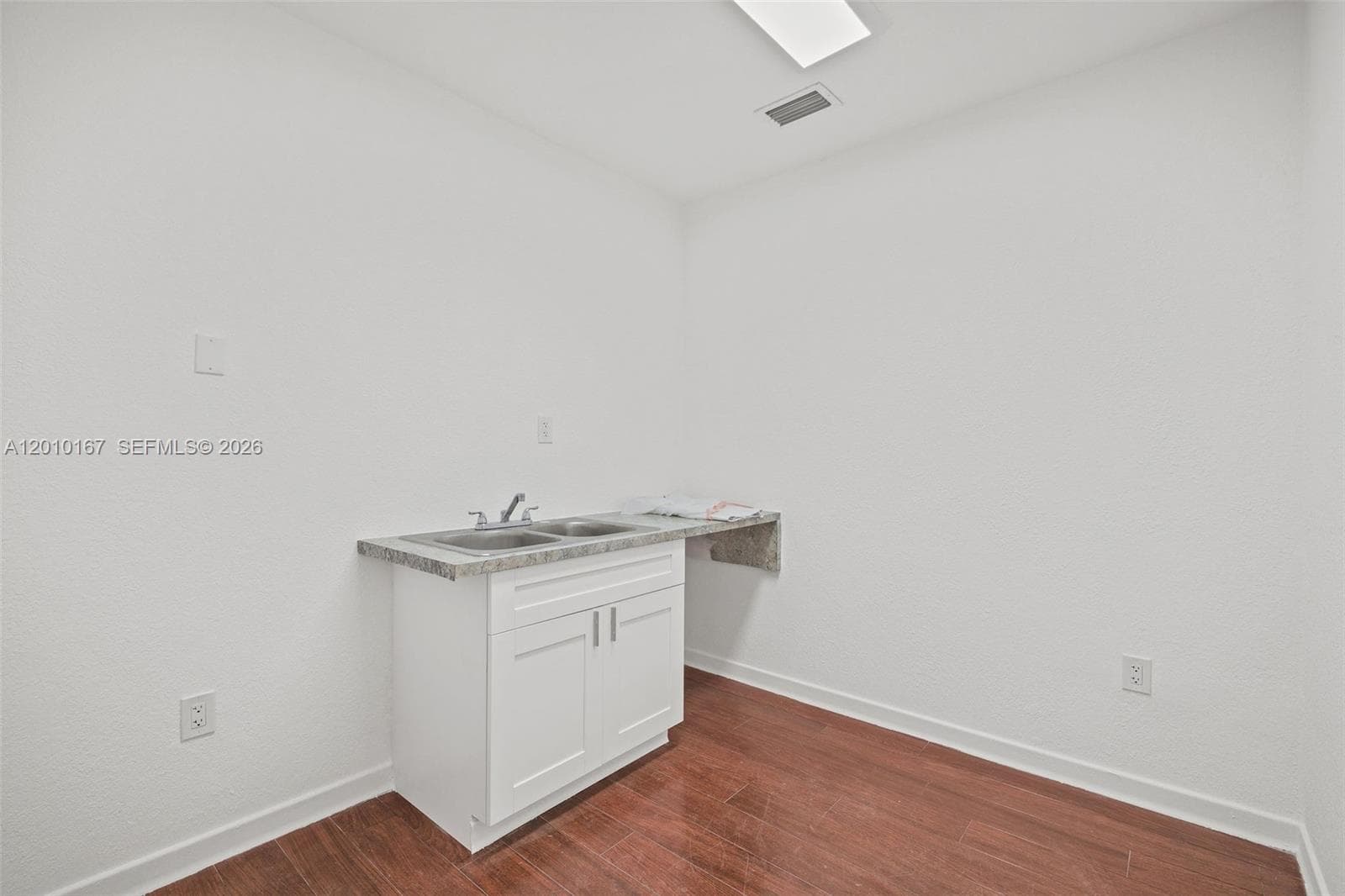 1888 NW 7th St, Miami FL 33125 — 19