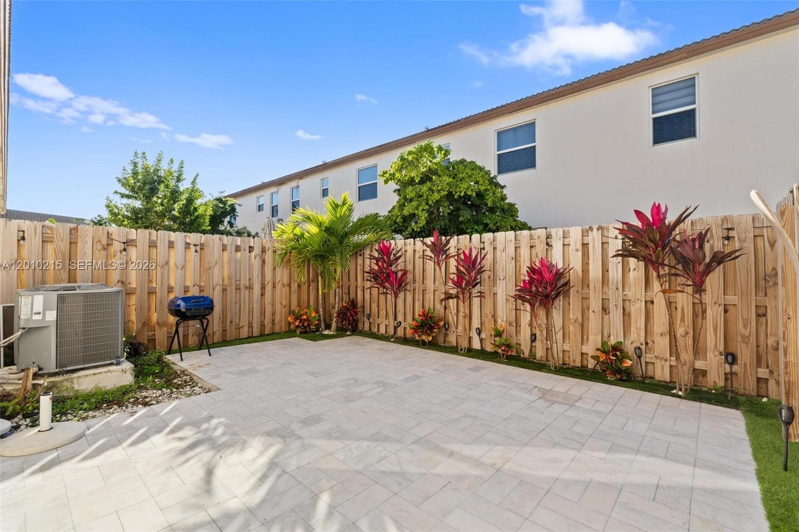 Golf Ests 1st Addn, Miami, FL — 19