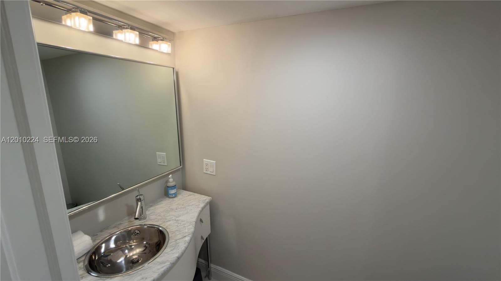 Venetia Condo, Miami, FL — 11