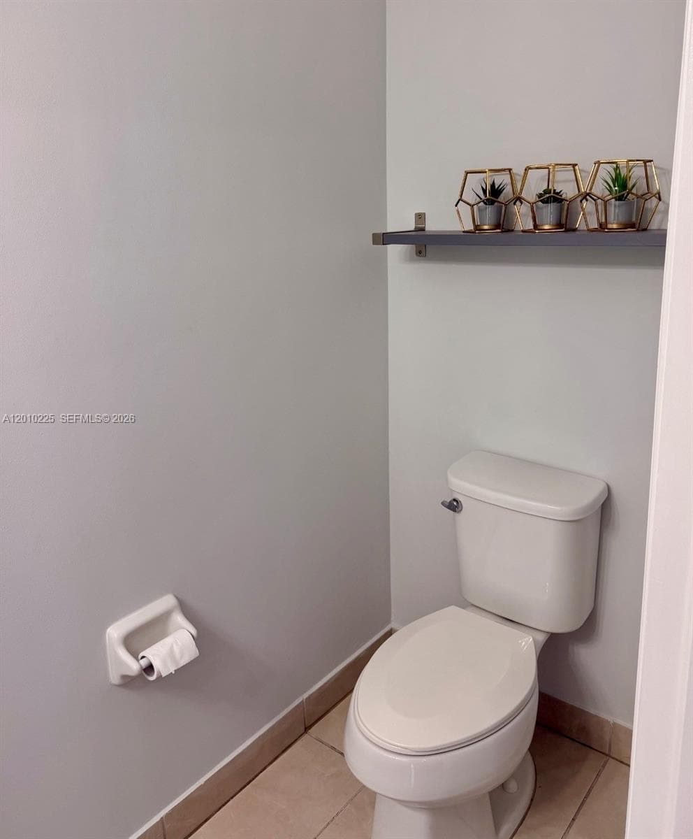 9330 W 33rd Ave, Hialeah FL 33018 — 4