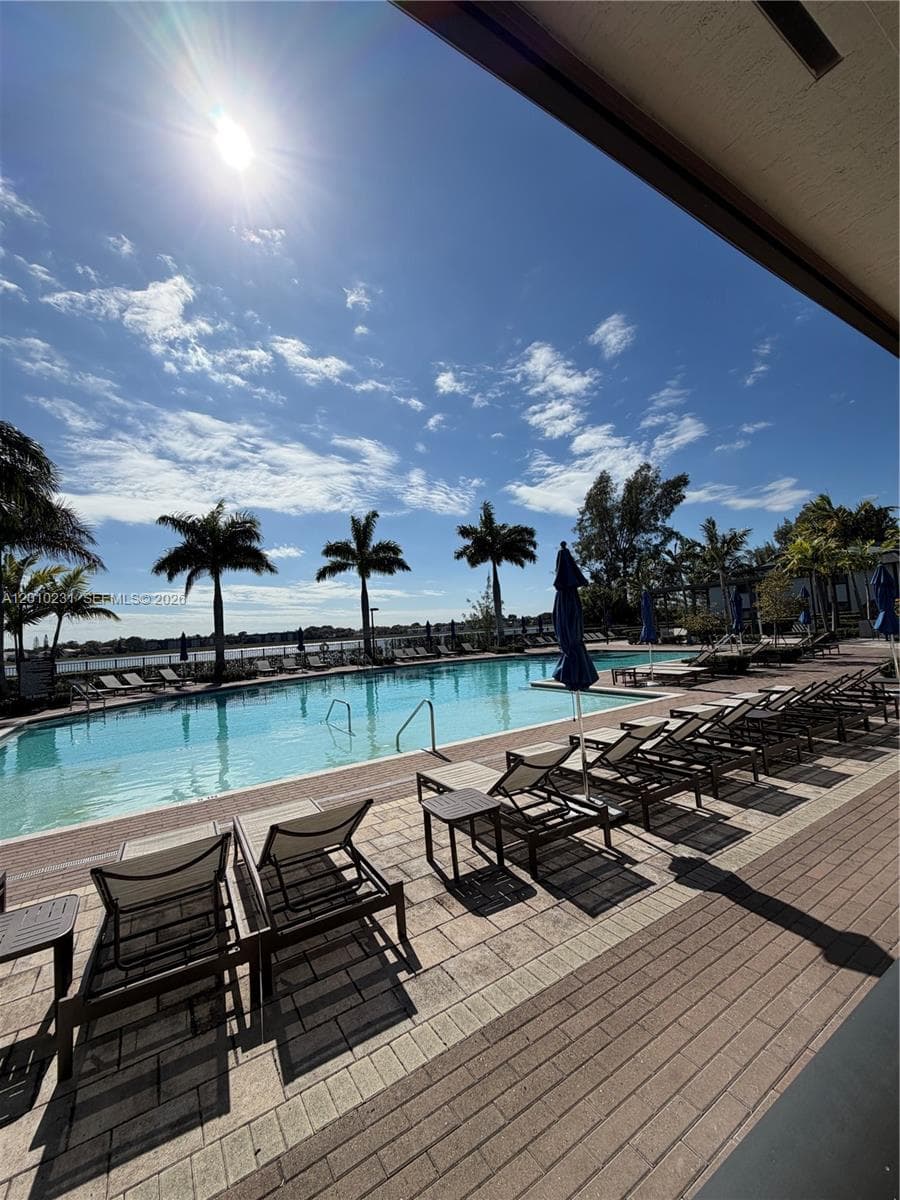 20761 NE 2nd Ct, Miami FL 33179 — 45