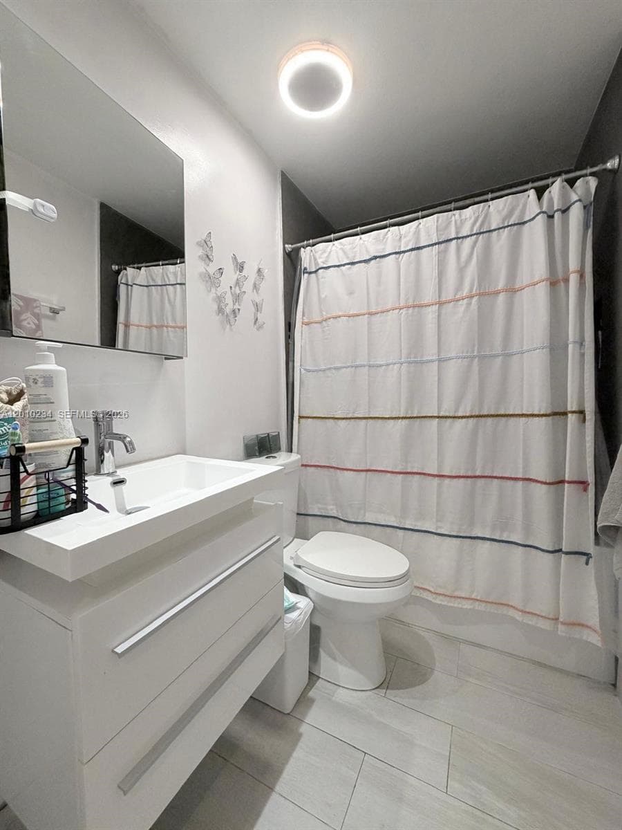 7560 NW 173rd Ln, Hialeah FL 33015 — 16
