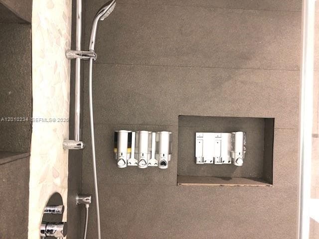7560 NW 173rd Ln, Hialeah FL 33015 — 34