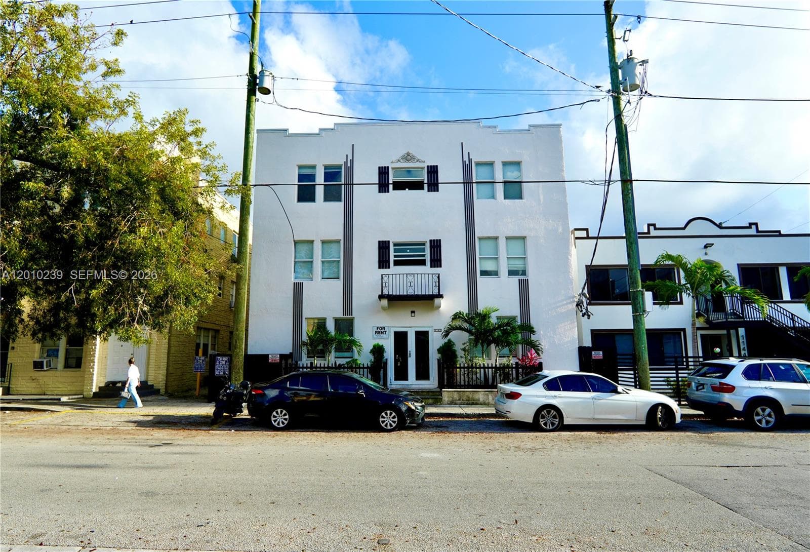 1142 SW 4th St # 15, Miami FL 33130 — 16