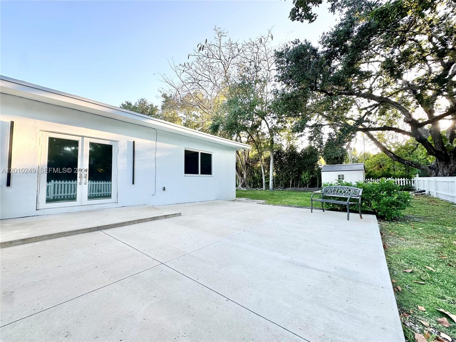 7800 SW 57th Ct, South Miami FL 33143 — 20