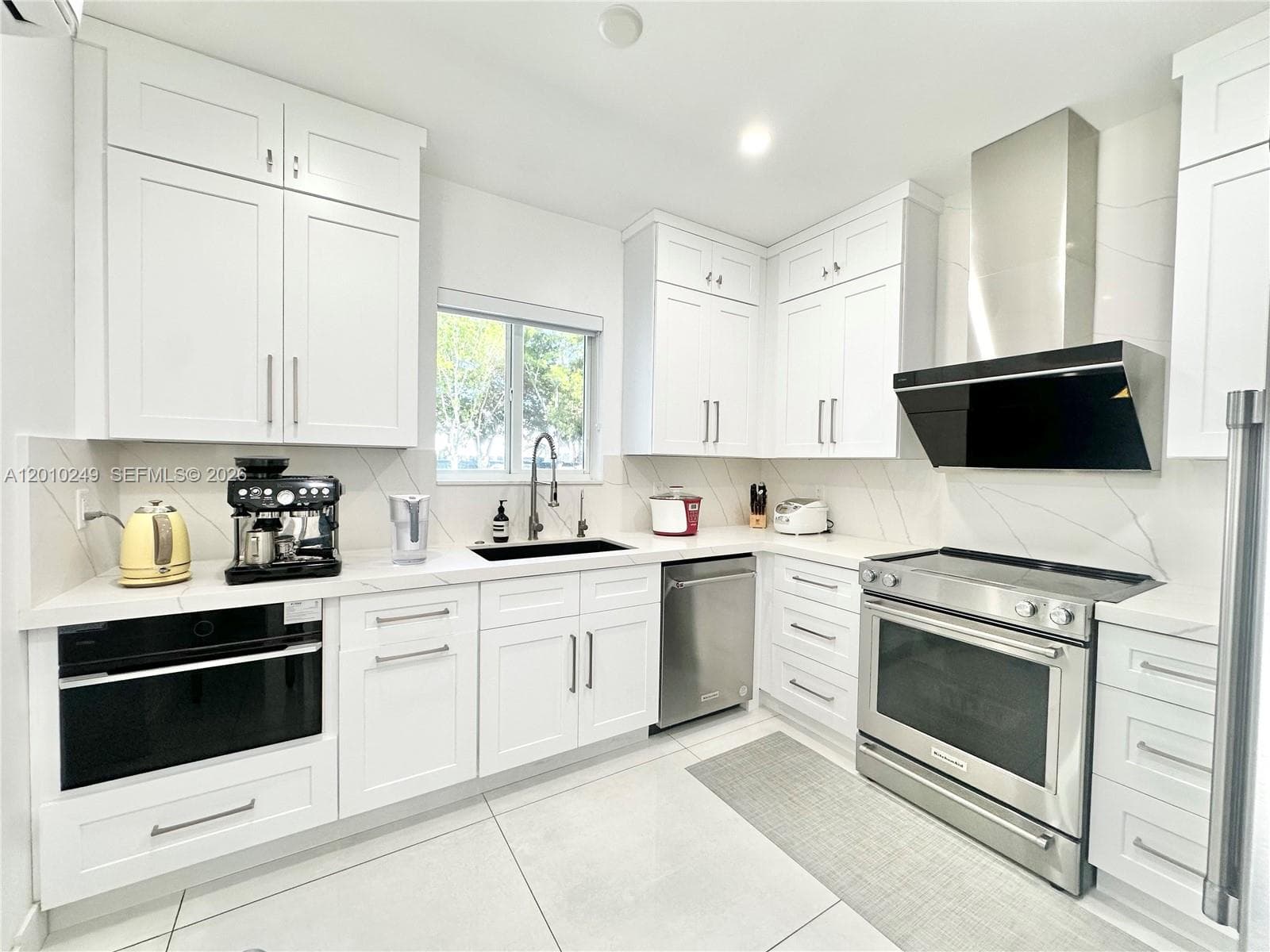 7800 SW 57th Ct, South Miami FL 33143 — 9