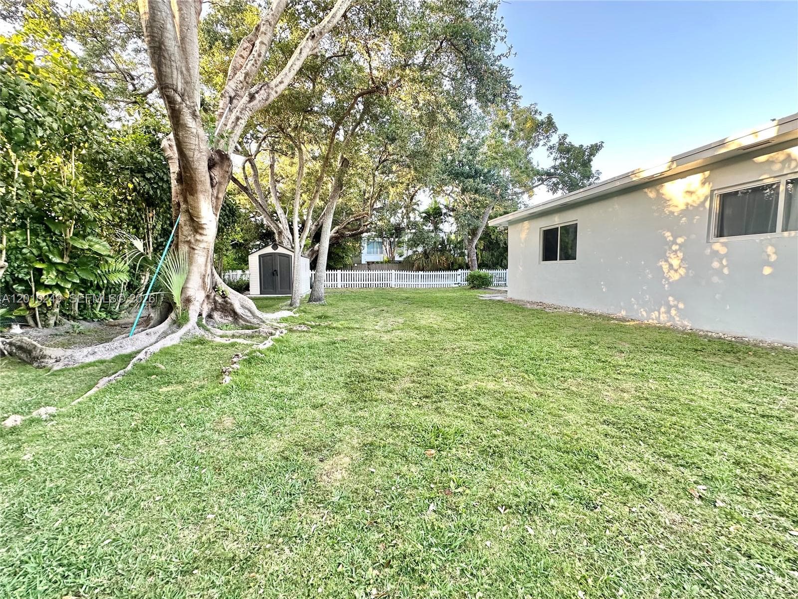 7800 SW 57th Ct, South Miami FL 33143 — 21