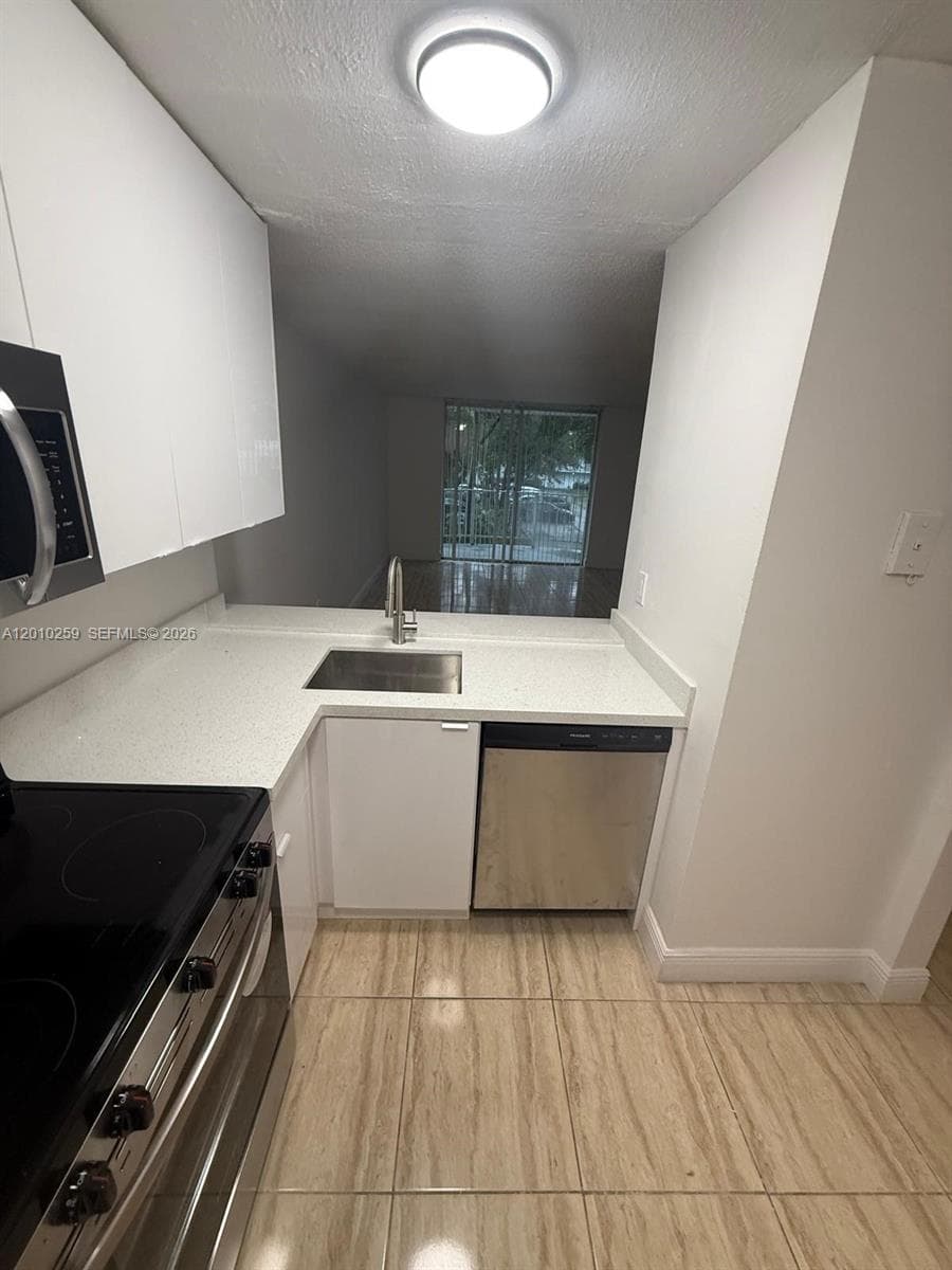 496 NW 165th St Rd # 210, Miami FL 33169 — 6