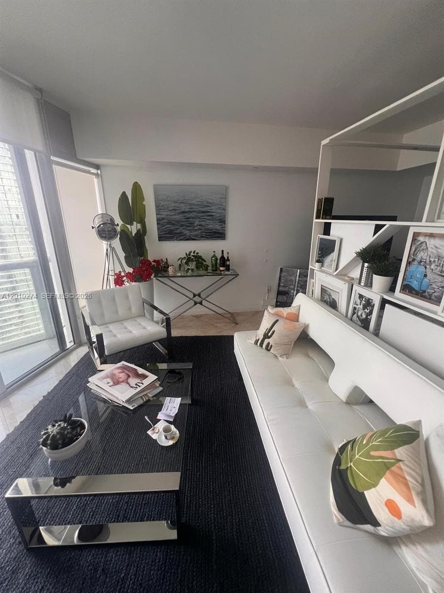 475 Brickell Ave # 4508, Miami FL 33131 — 23