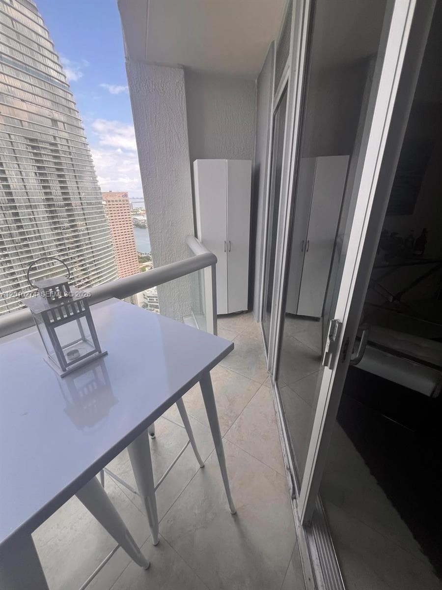 475 Brickell Ave # 4508, Miami FL 33131 — 22