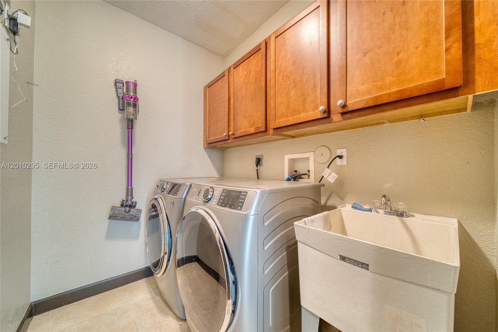 7601 SW 187th St, Cutler Bay FL 33157 — 50