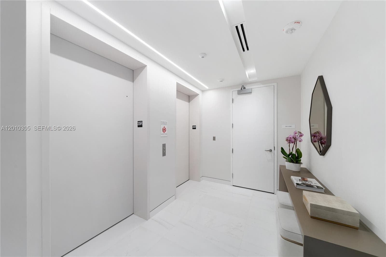 300 Biscayne Blvd Way # 3503C, Miami FL 33131 — 54