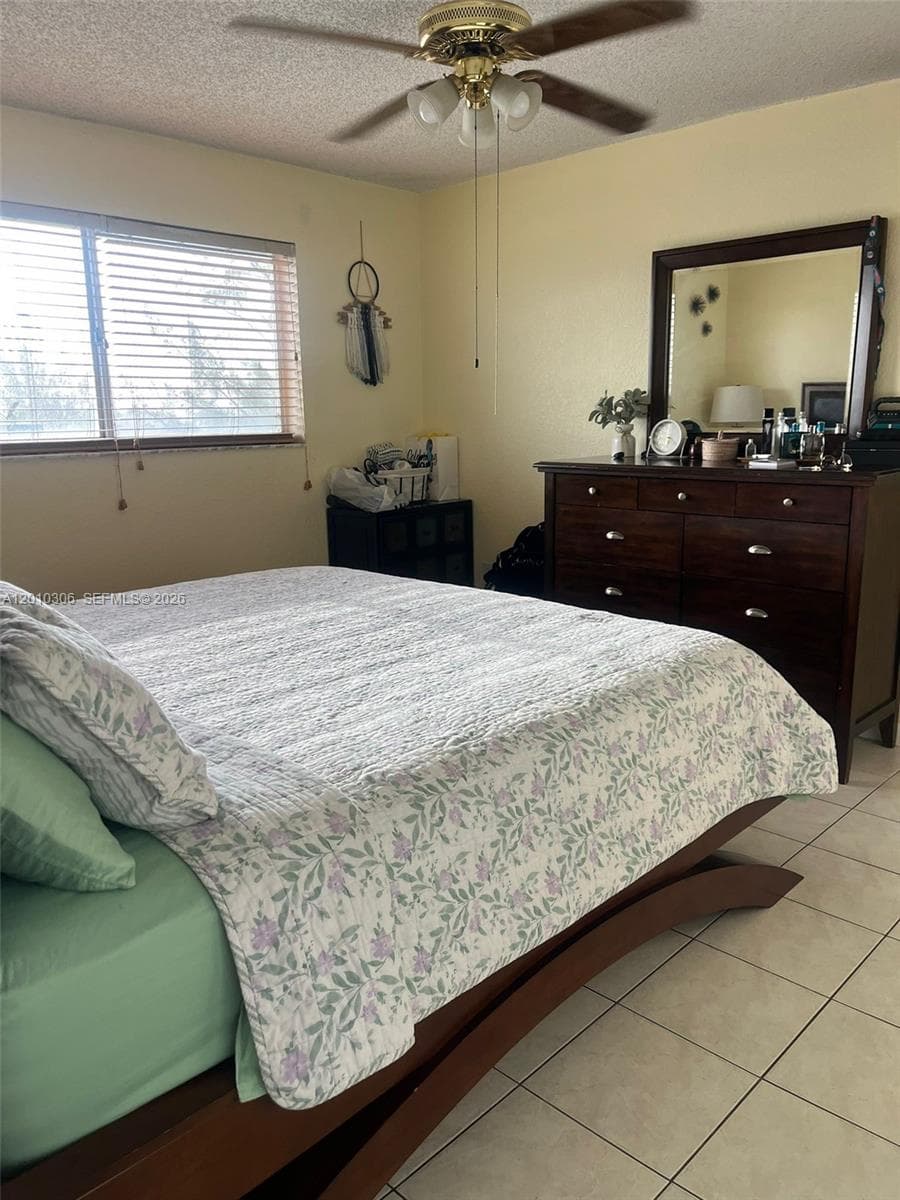 2735 W 52nd St # 502, Hialeah FL 33016 — 6