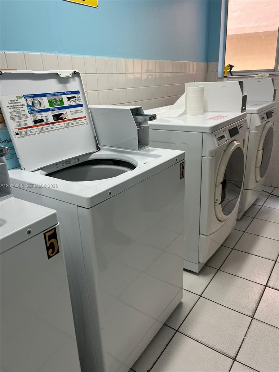 2735 W 52nd St # 502, Hialeah FL 33016 — 11